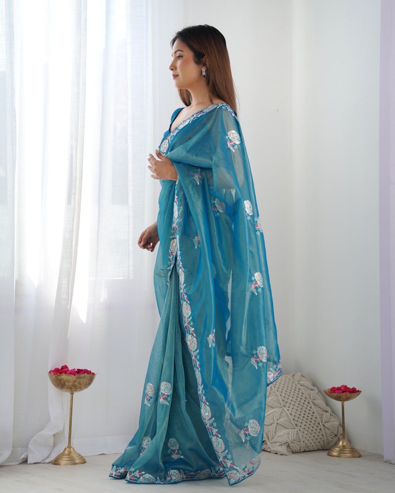 Matrut | Lush Cascade Teal Blue Saree