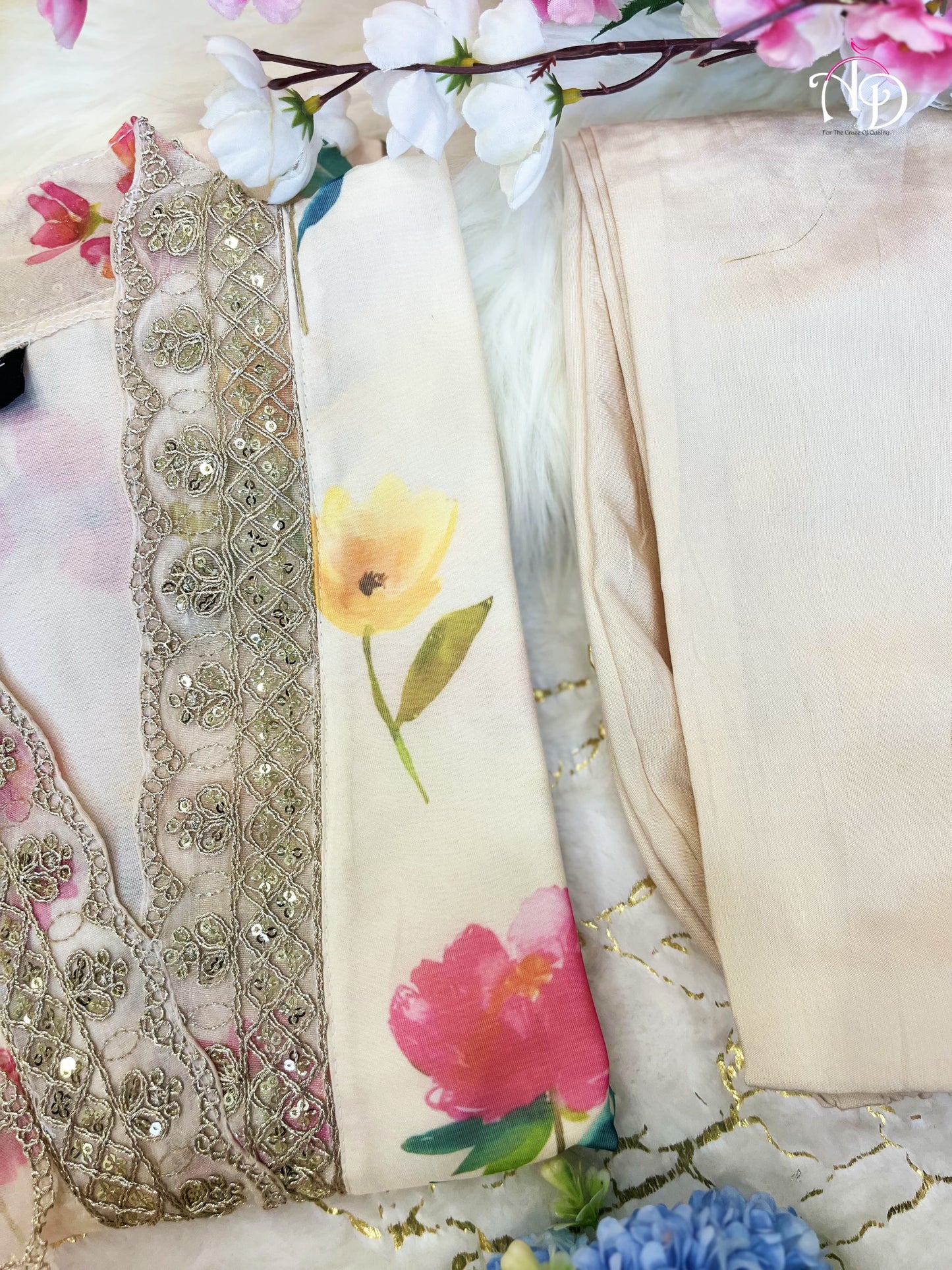 Matrut | Floral Joy White Straight Suit
