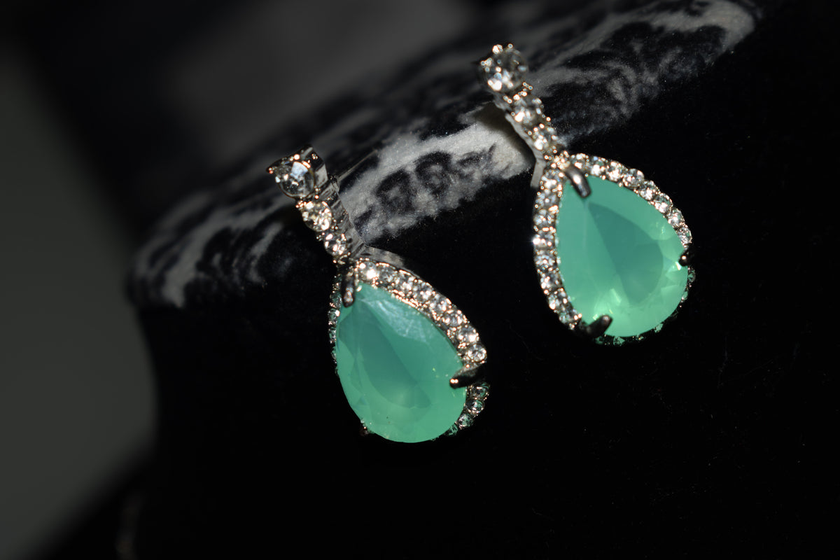 Aquamarine Stone Pendent - Set of 4