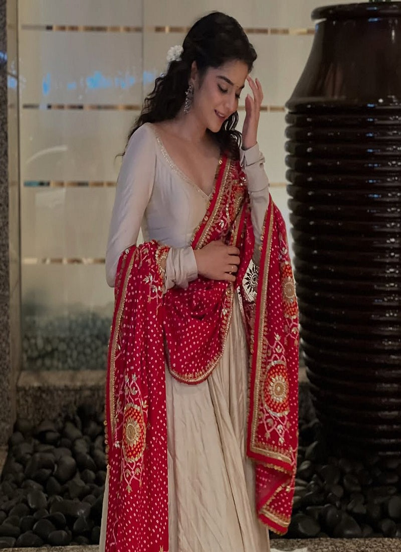 Matrut | Kashish Beige Gown
