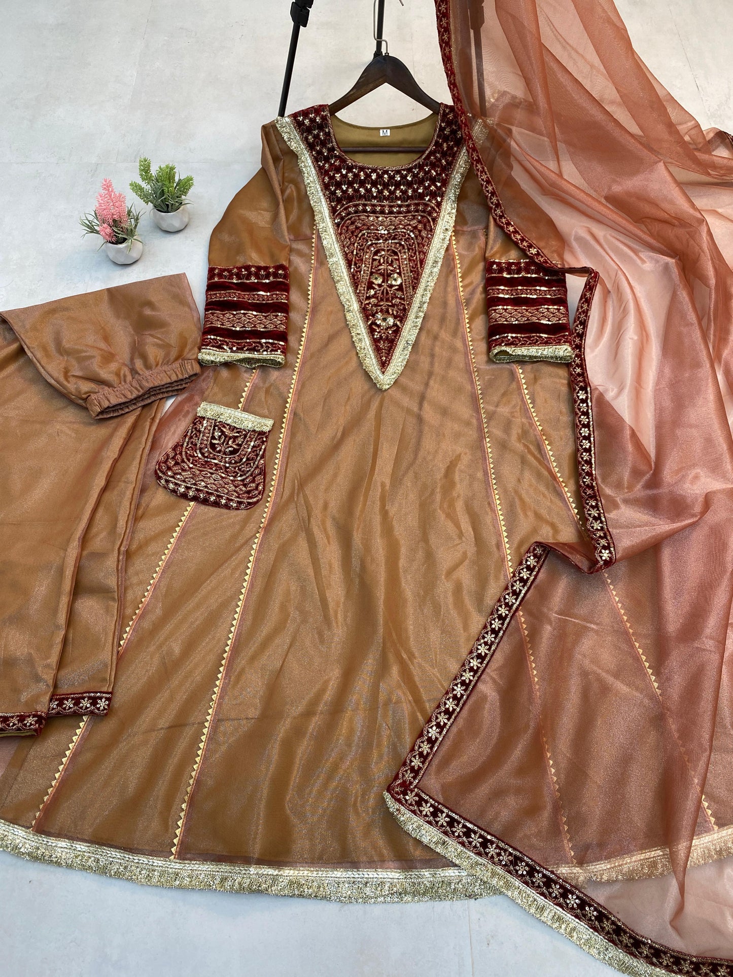 Matrut | Kashish Golden Gown