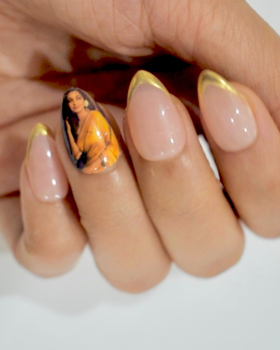 AI Saree Trend Nails