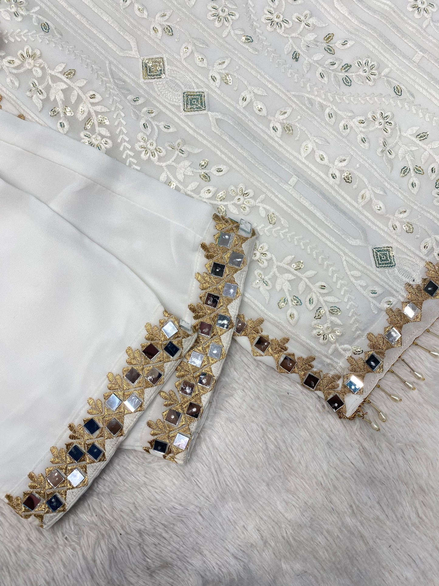 Matrut | Krupa White Gold Straight Suit