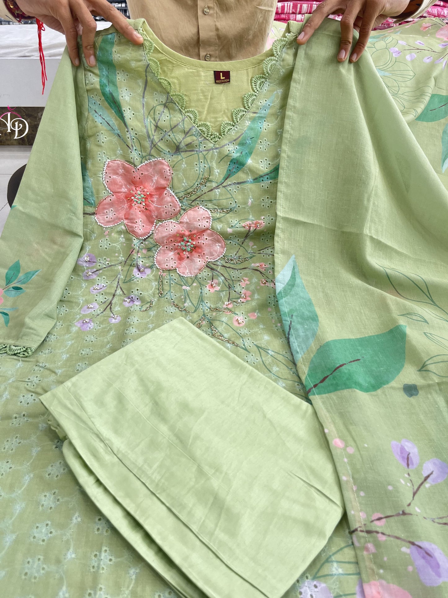Matrut | Blossom Grace Pista Green Straight Suit