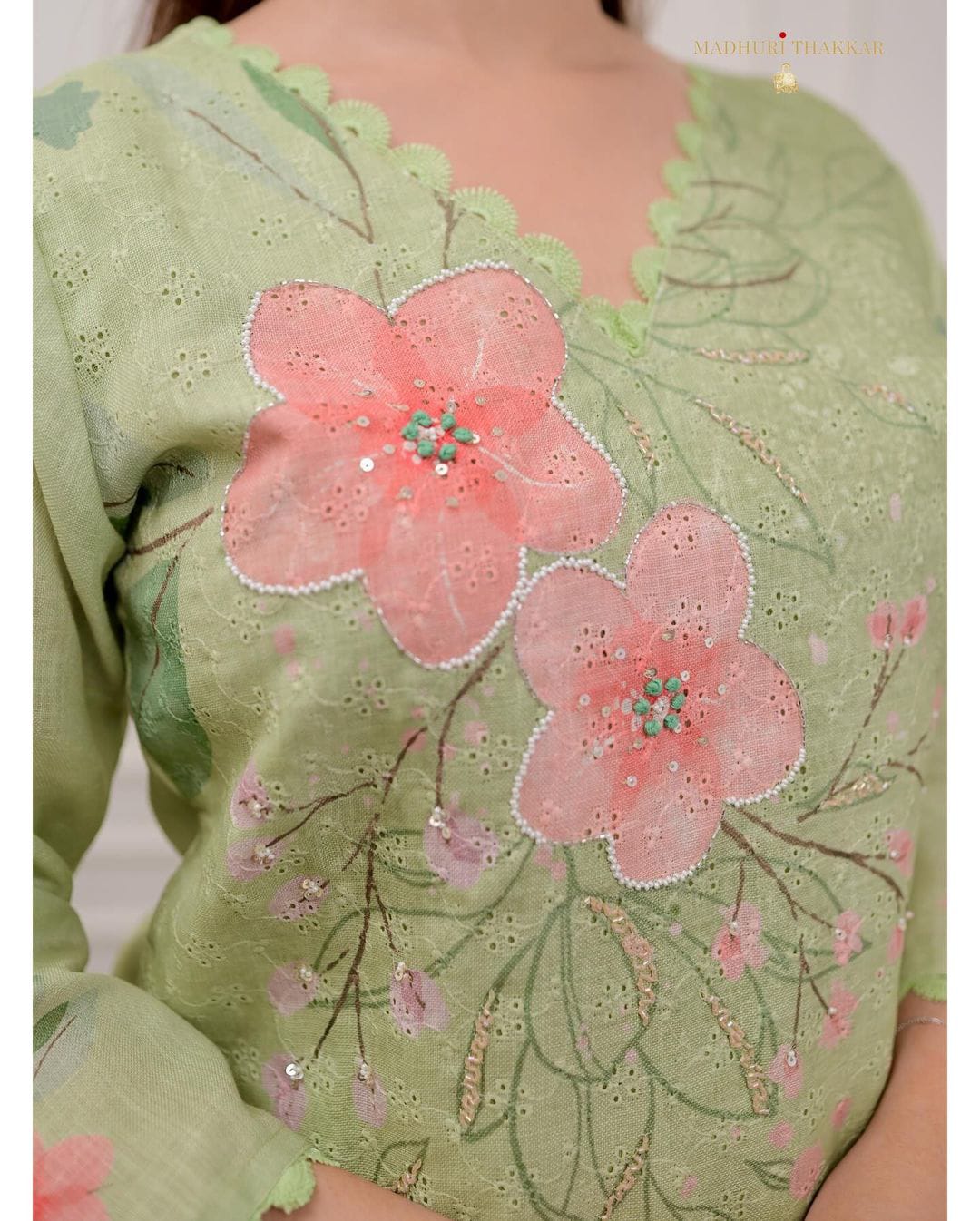 Matrut | Blossom Grace Pista Green Straight Suit
