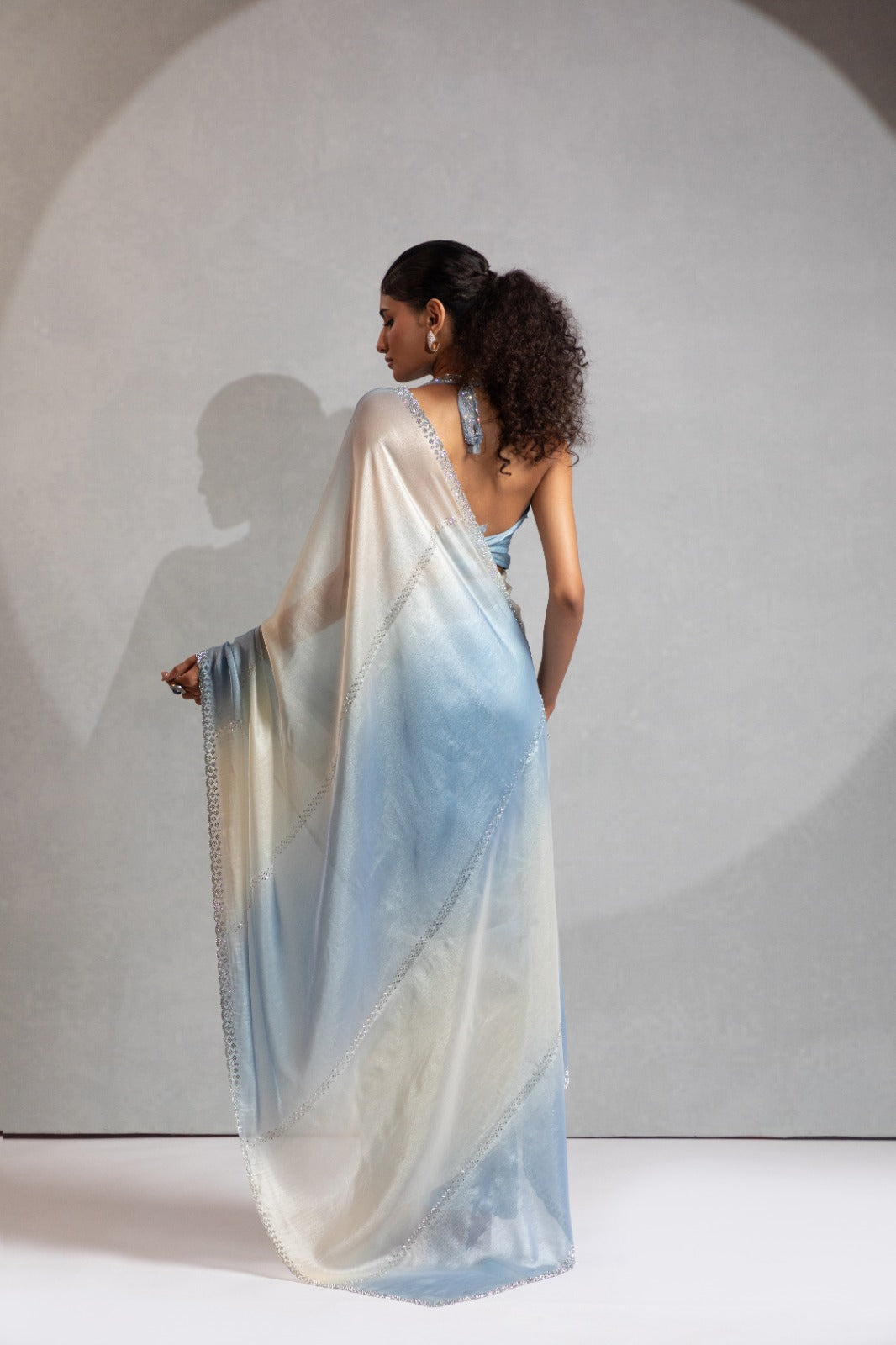 Matrut | Feathera Blue Saree