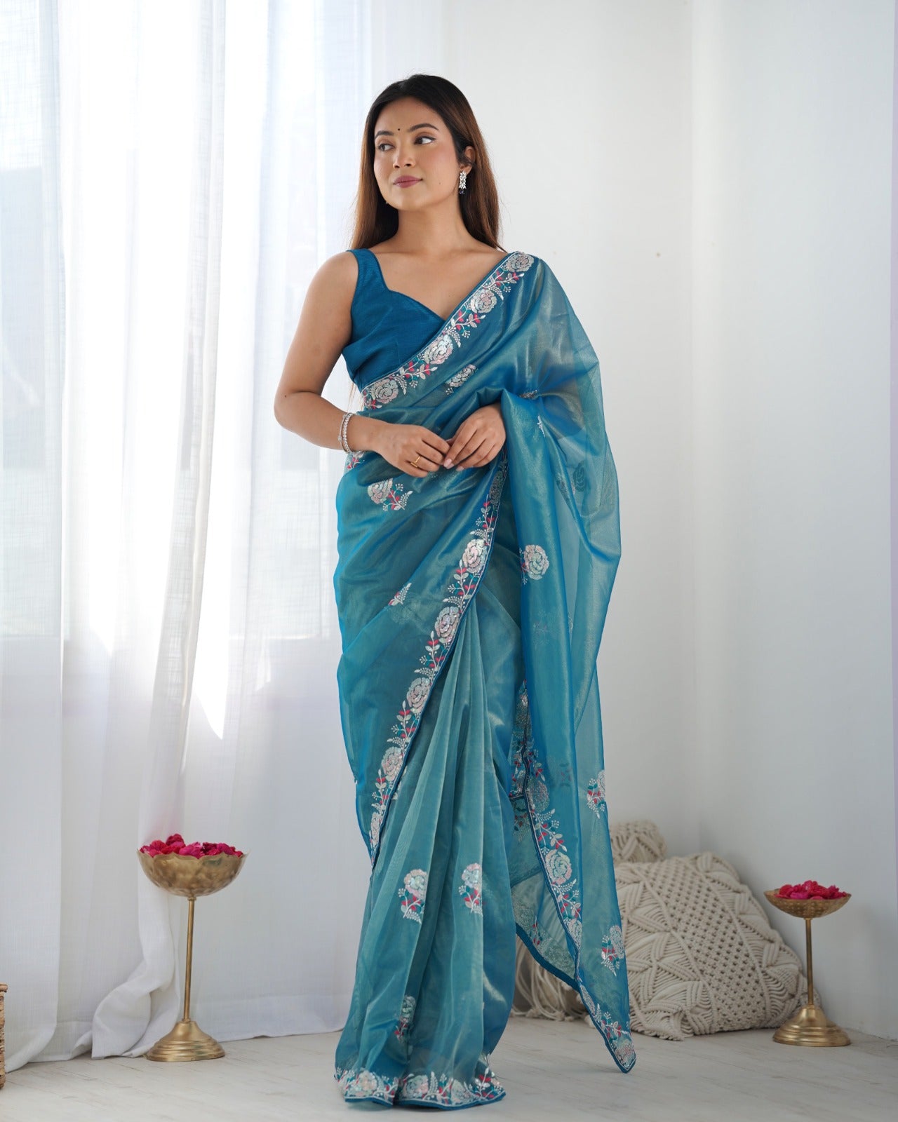 Matrut | Lush Cascade Teal Blue Saree
