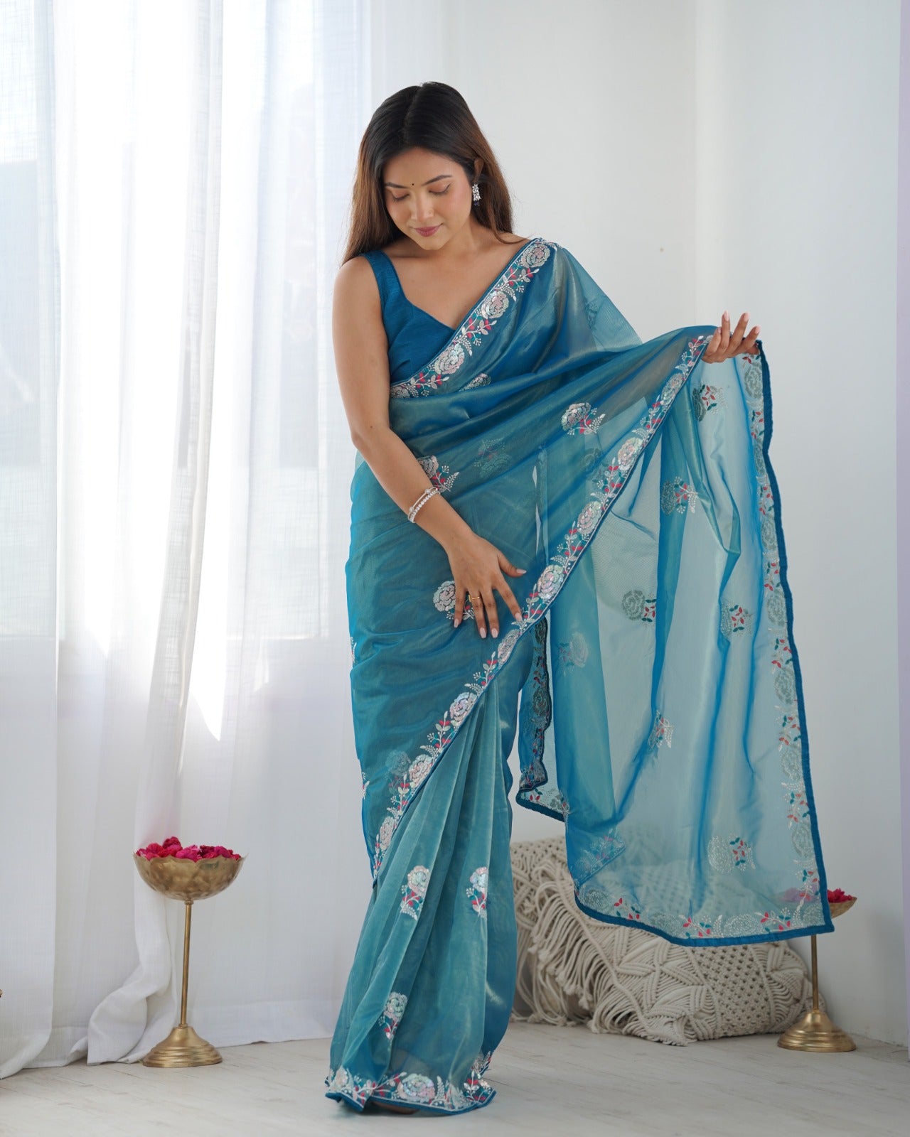 Matrut | Lush Cascade Teal Blue Saree