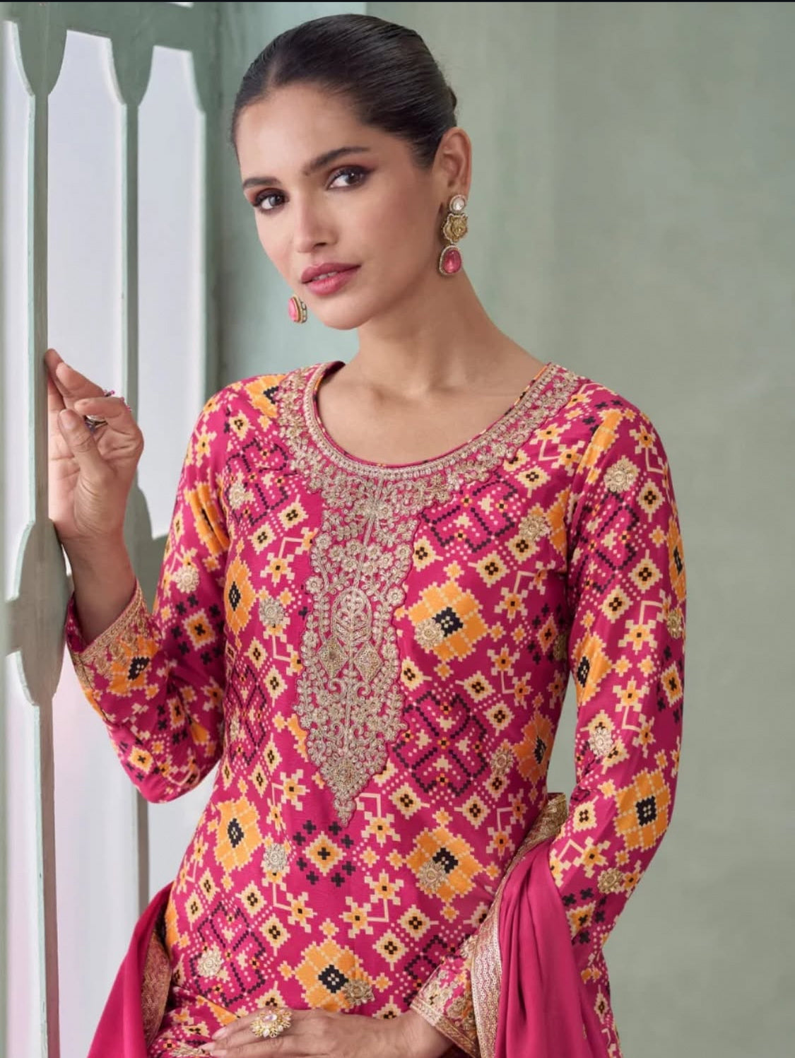 Matrut | Mahira Pink Multicolor Palazzo Suit