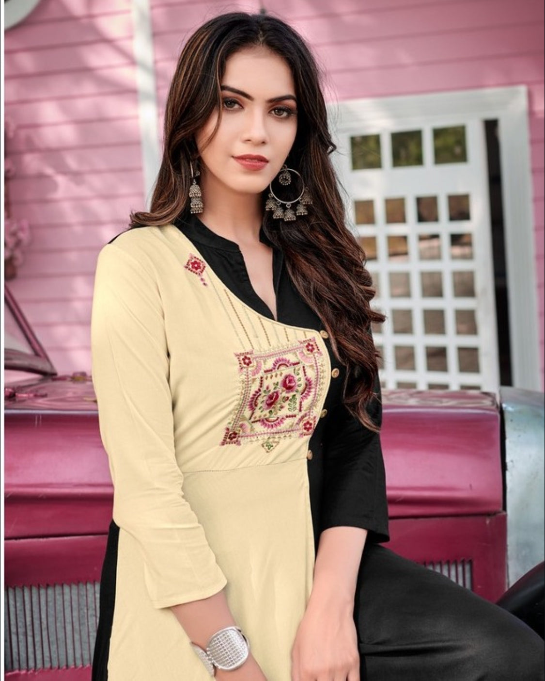 Matrut | Ravia Beige-Black Gown