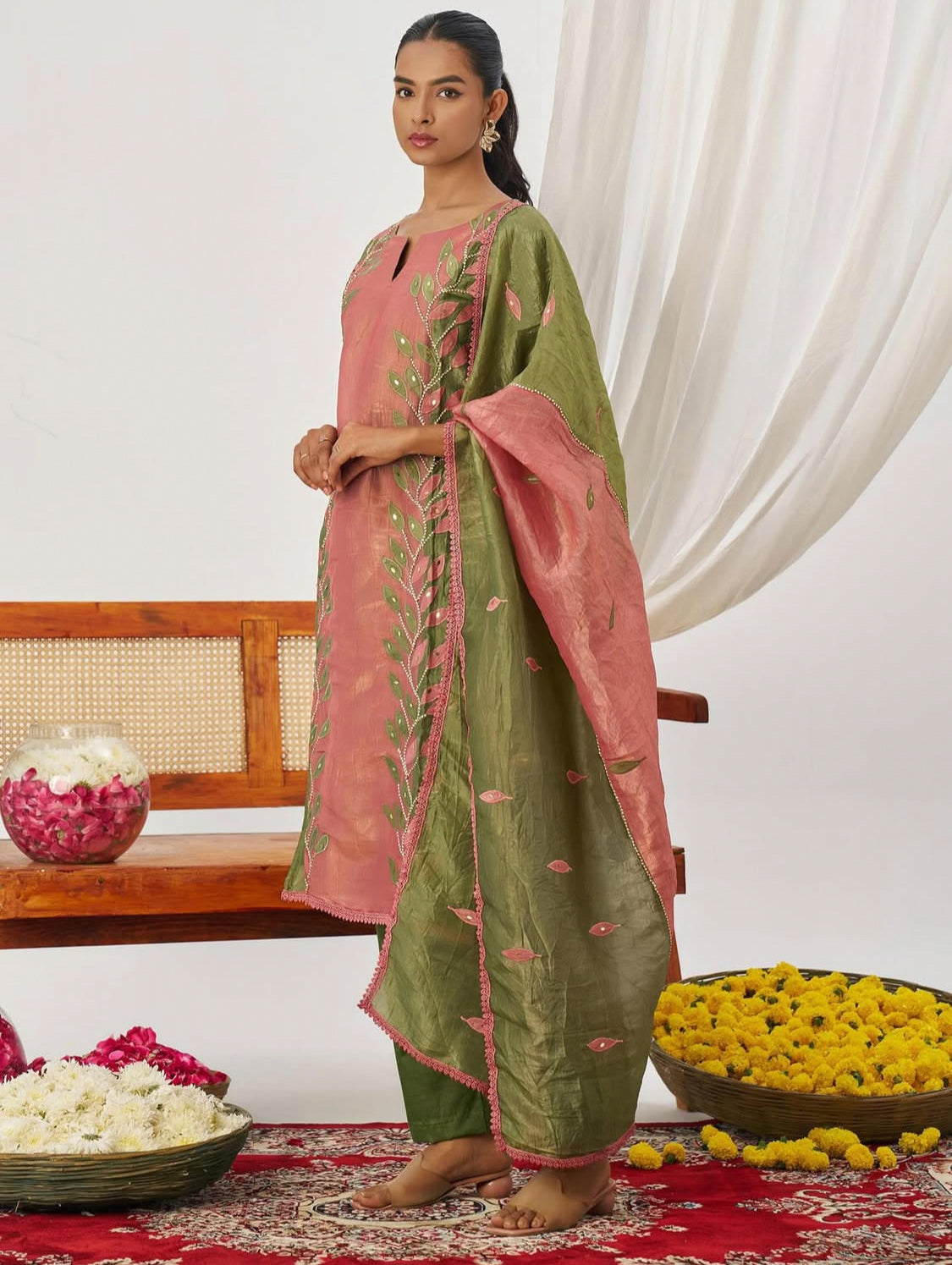 Matrut | Phool Pink-Green Straight Suit