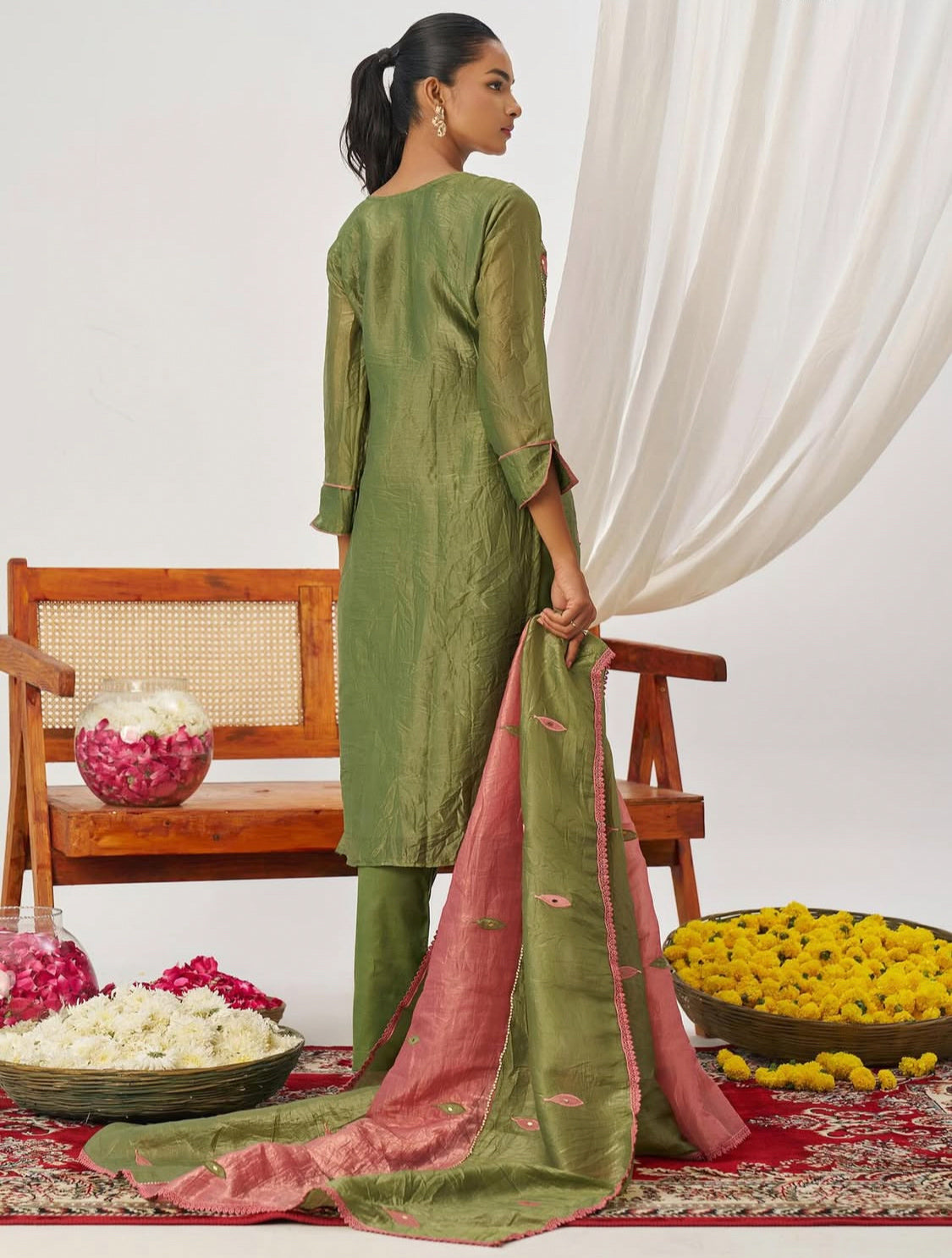 Matrut | Phool Pink-Green Straight Suit