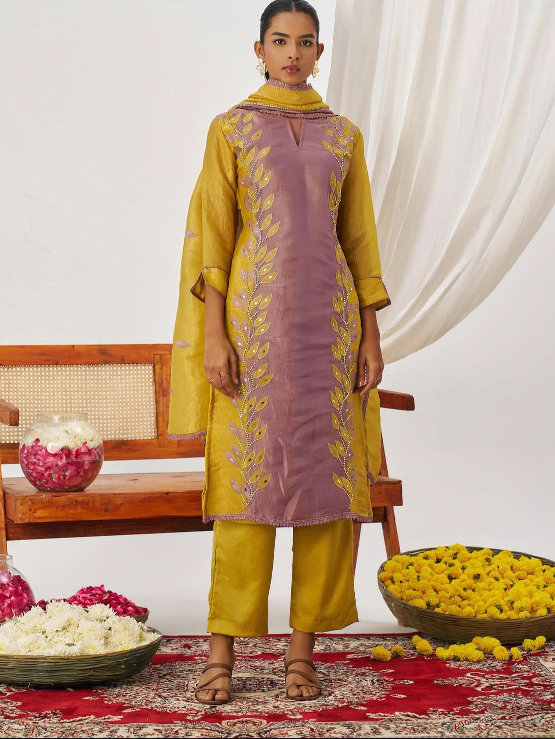 Matrut | Phool Lavender-Yellow Straight Suit