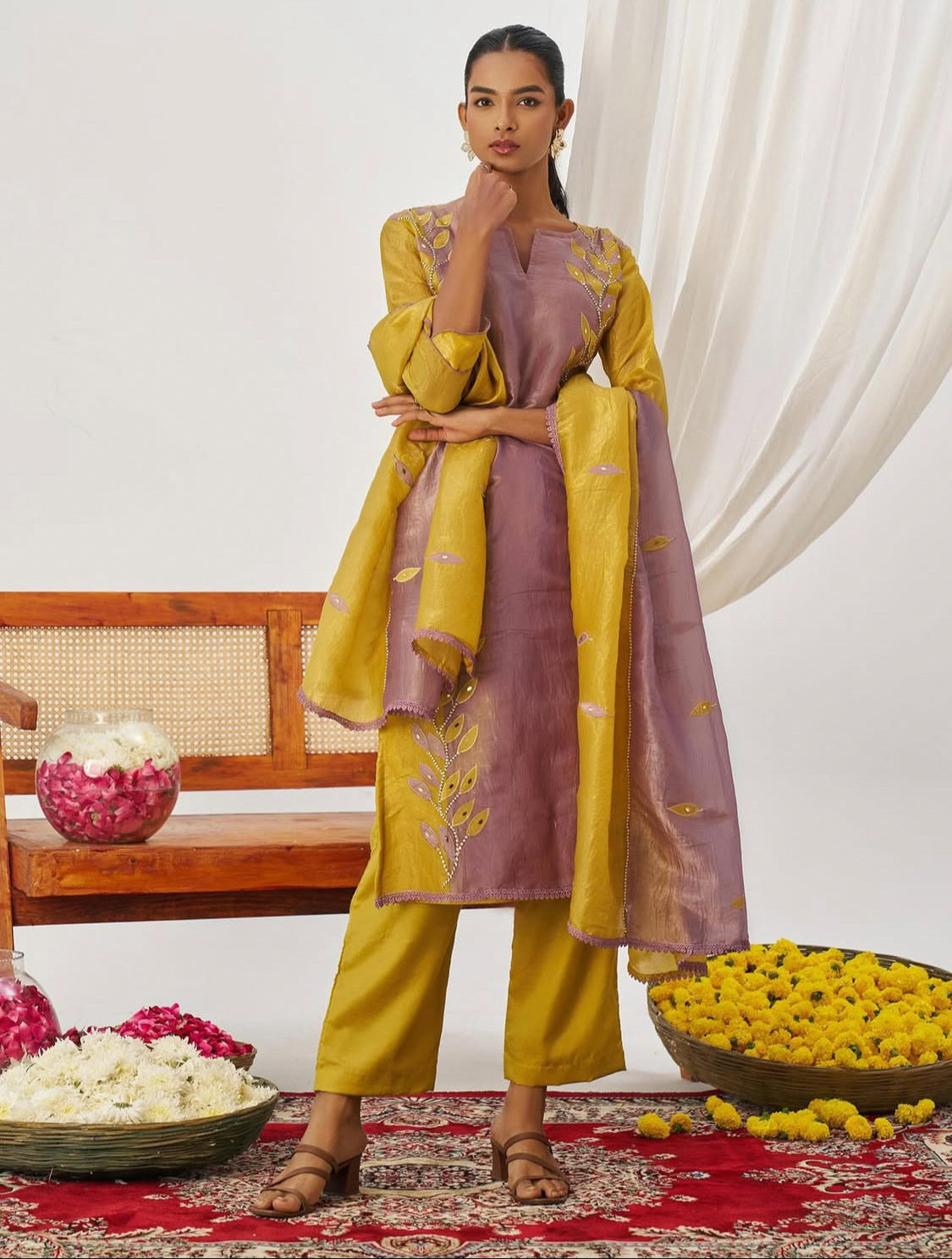Matrut | Phool Lavender-Yellow Straight Suit