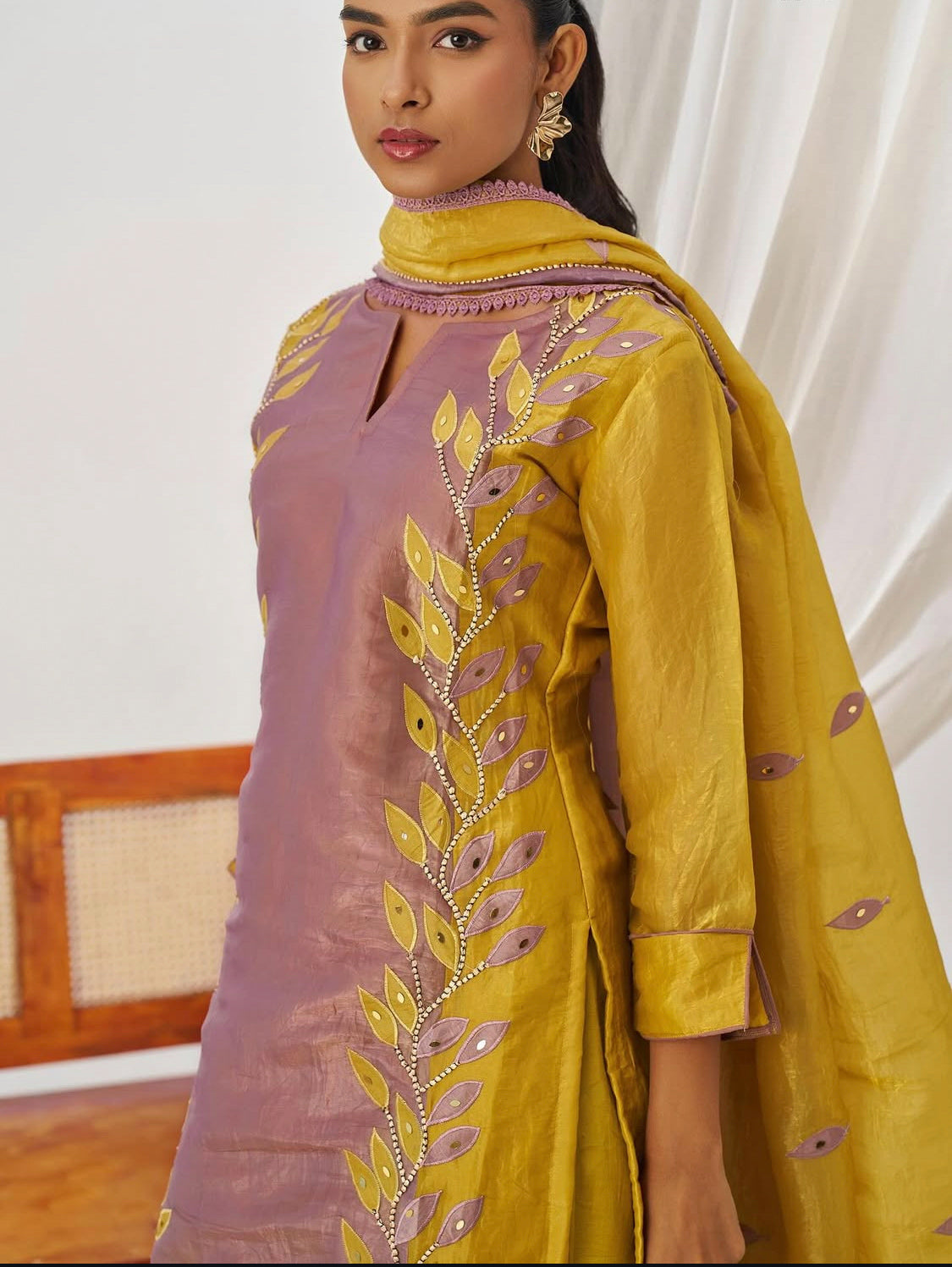 Matrut | Phool Lavender-Yellow Straight Suit