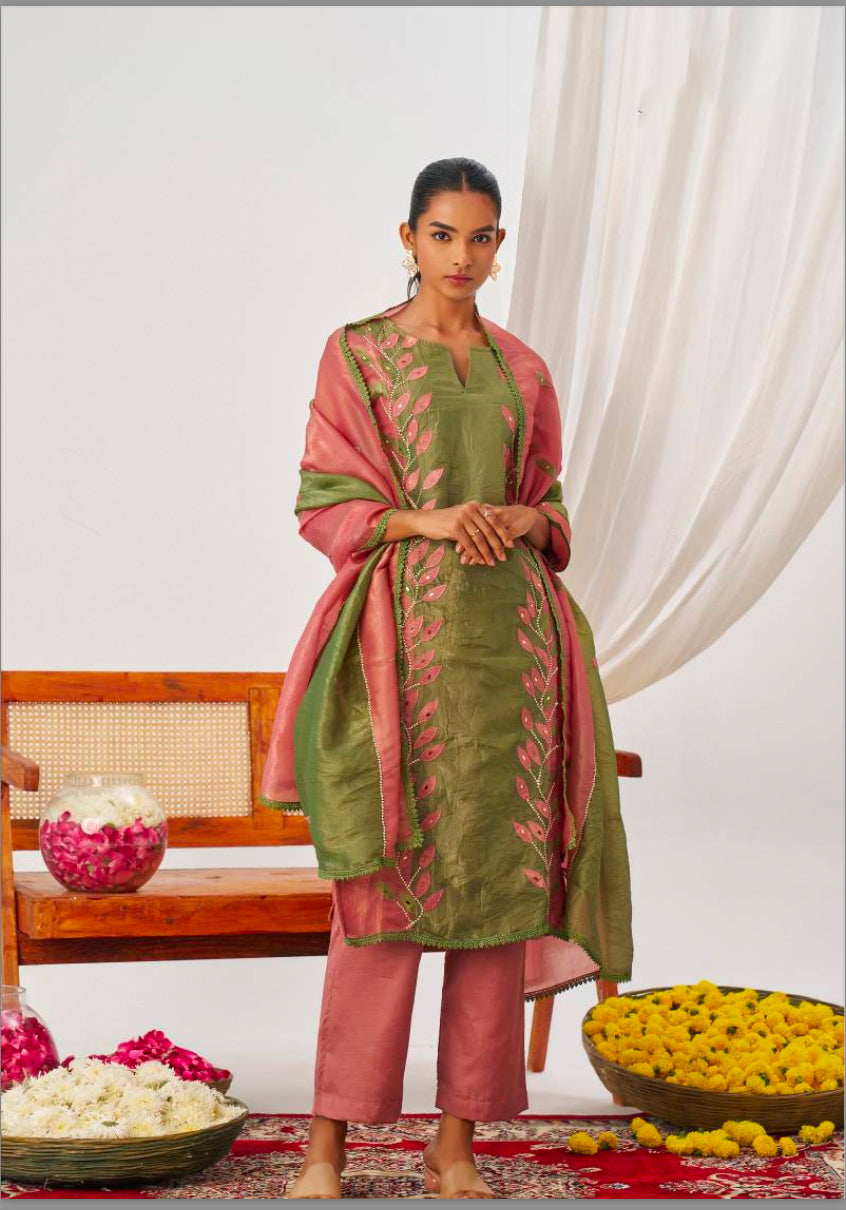 Matrut | Phool Green-Pink Straight Suit