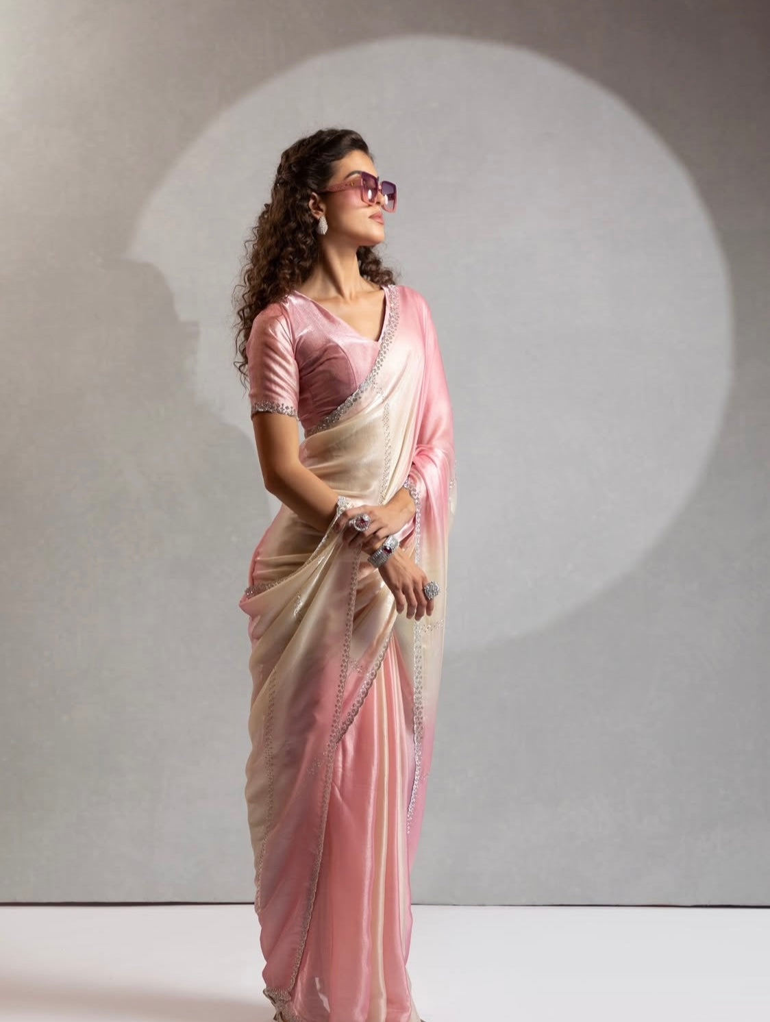 Matrut | Feathera Pink Saree