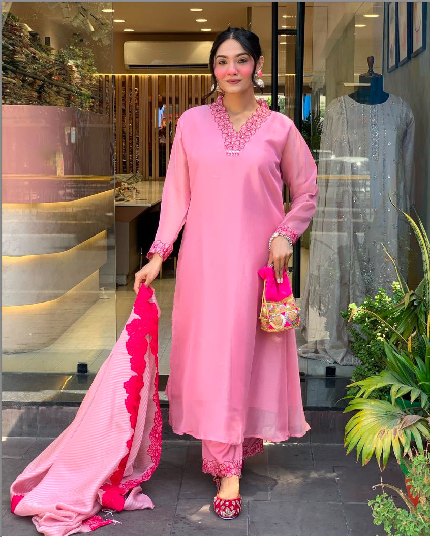 Matrut | Strawberry Pink Straight Suit