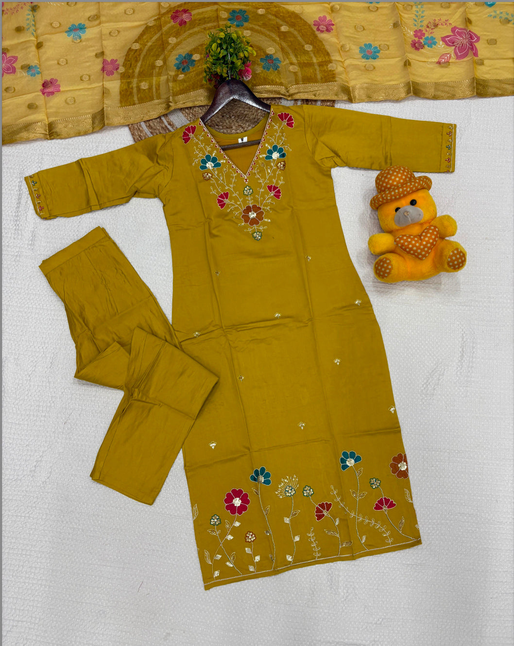 Matrut | Vaynam Mustard Straight Suit