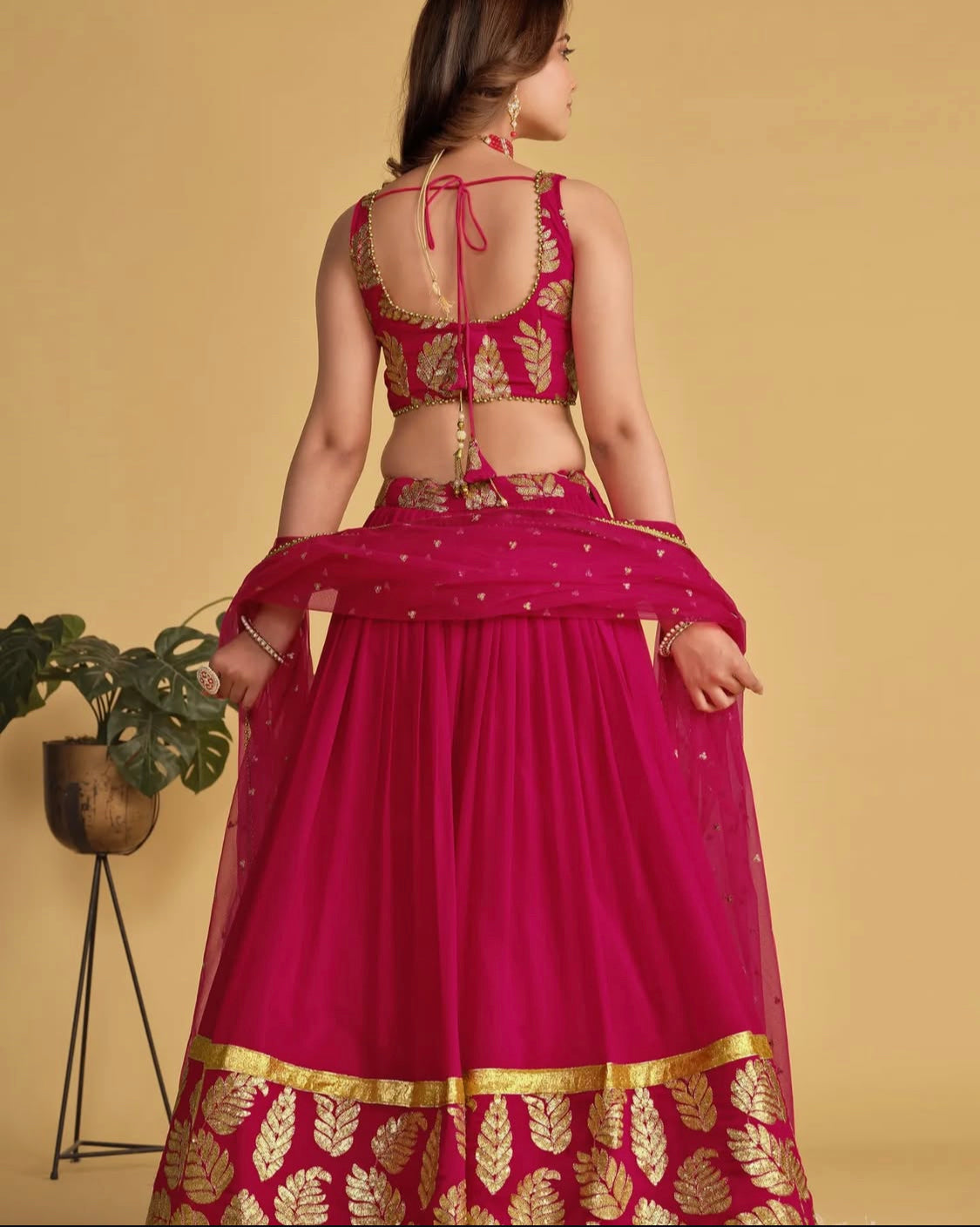 Matrut | Amber Blaze Leaf Red Lehenga