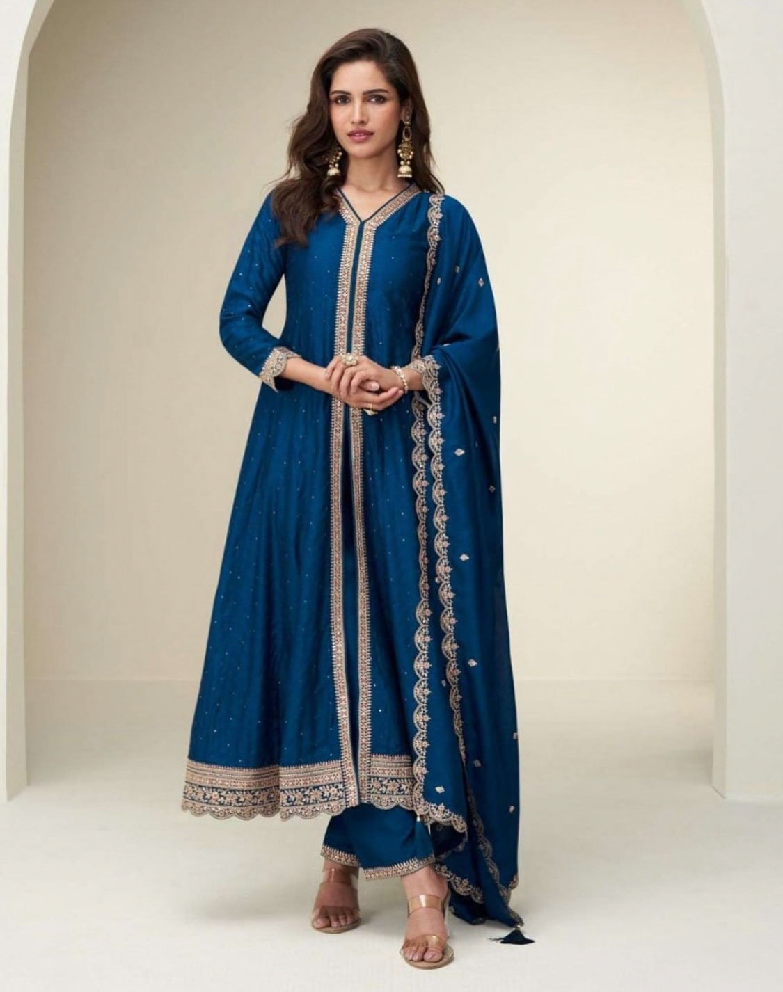 Matrut | Charvi Navy Blue A-line Suit