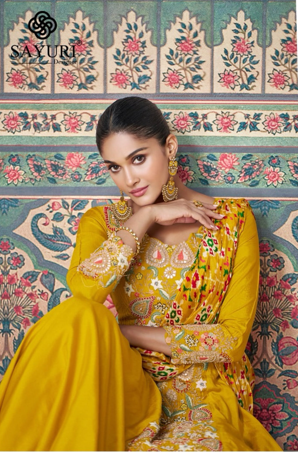 Matrut | Marigold Mirage Saree Swing