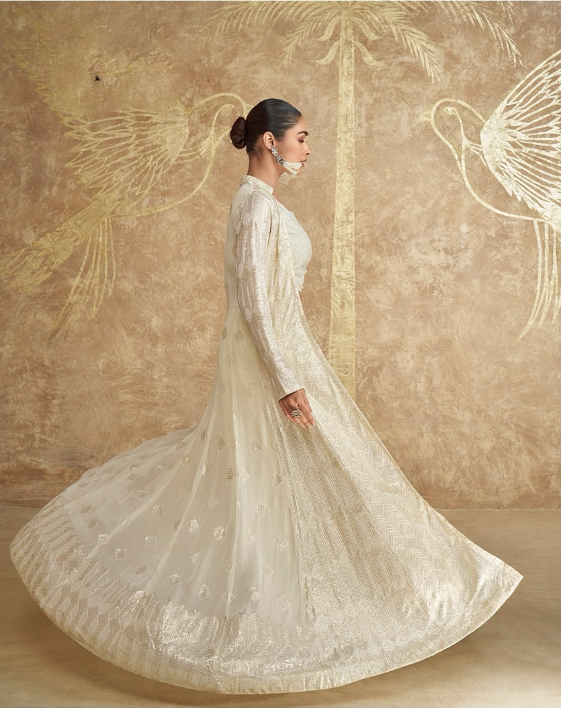 Matrut | Vivid Veda Off-white Trio Set