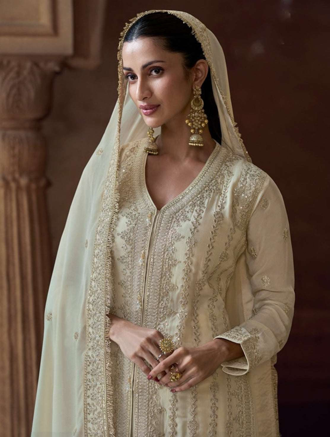 Matrut | Jet Essence Ivory Straight Suit
