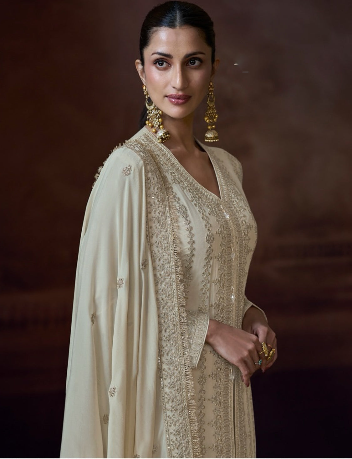 Matrut | Jet Essence Ivory Straight Suit