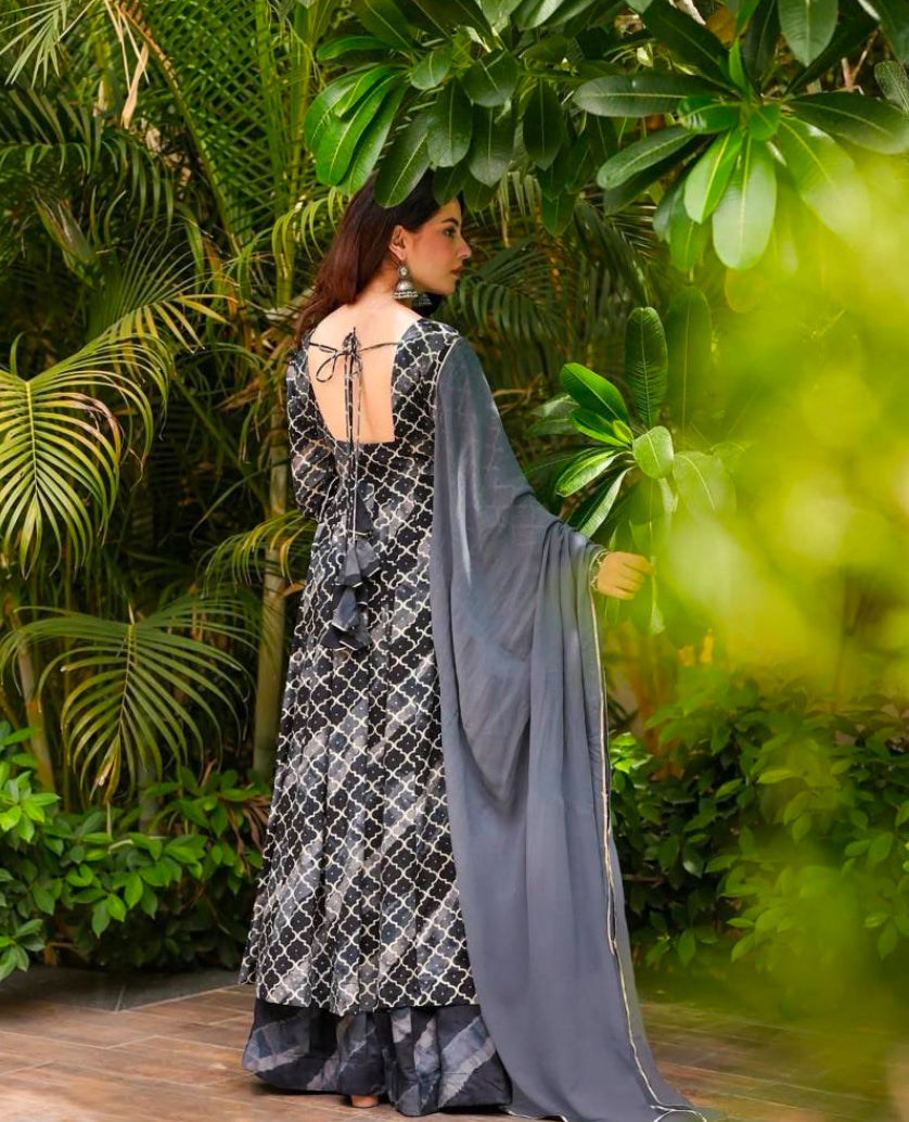 Ghulmil Grey Anarkali Suit