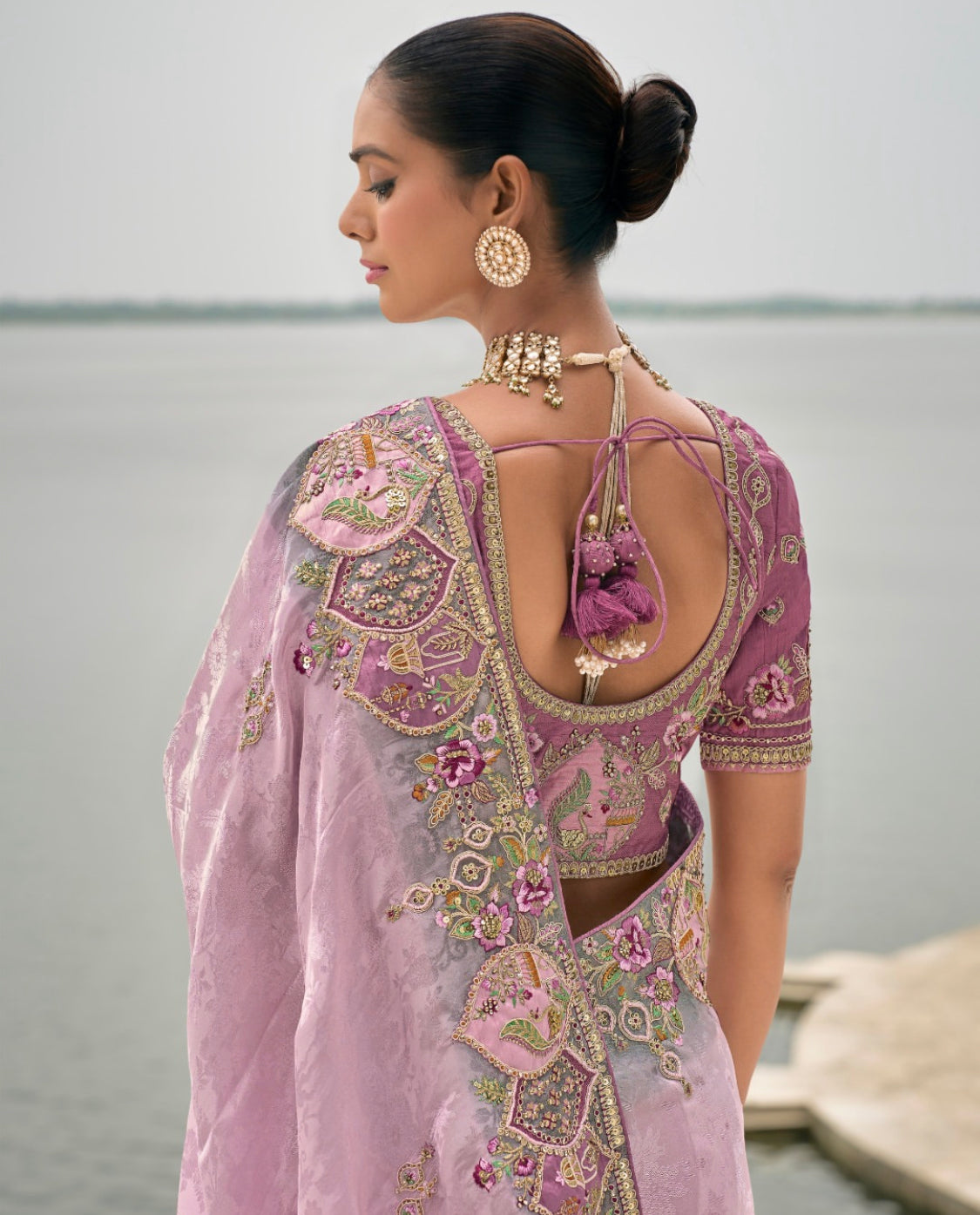 Matrut | Crown Weaves Lavender Saree