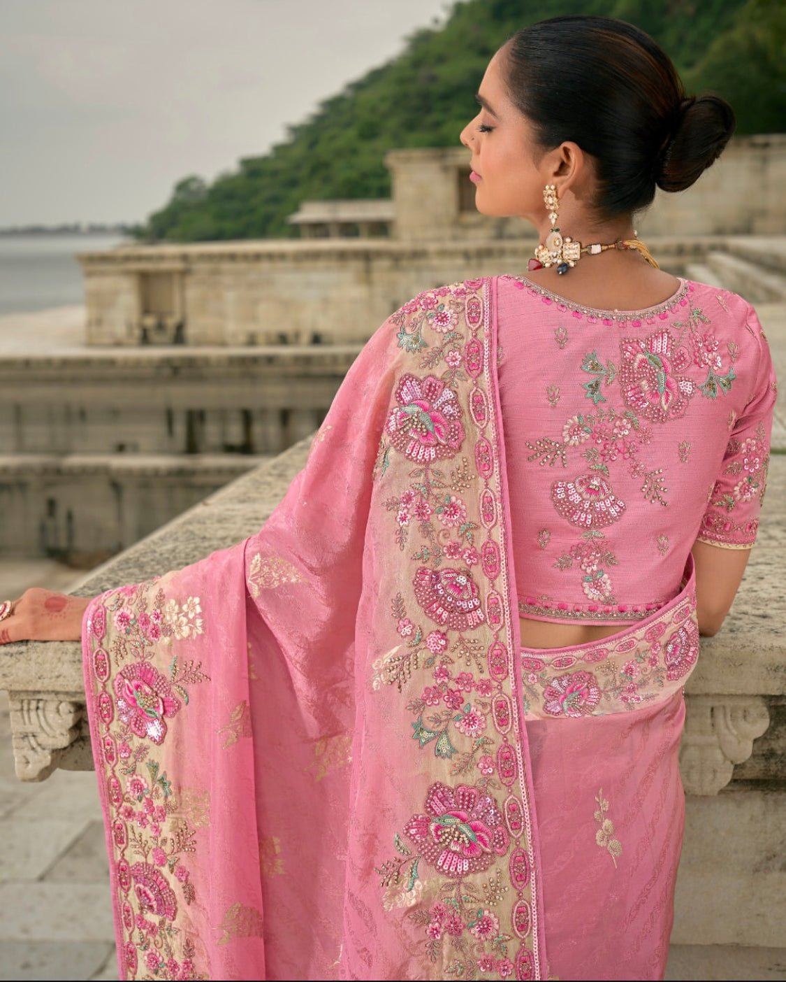 Matrut | Crown Weaves Powder Pink Saree