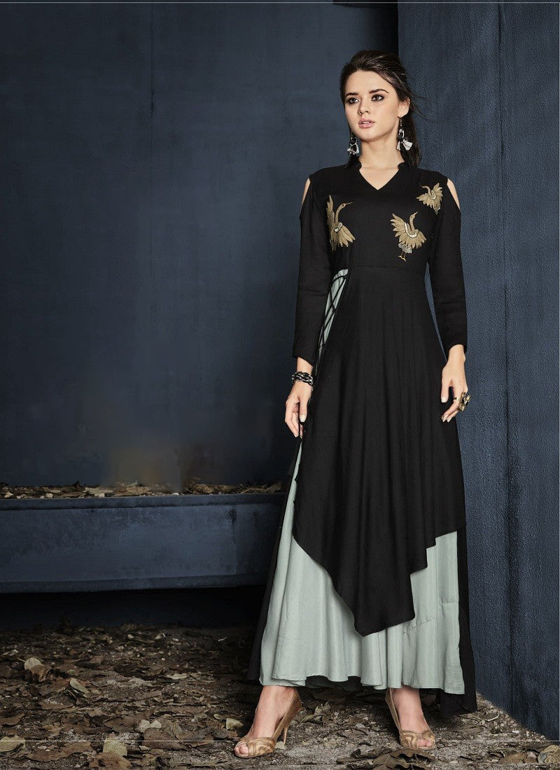 Matrut | Finesse Flare Black Gown