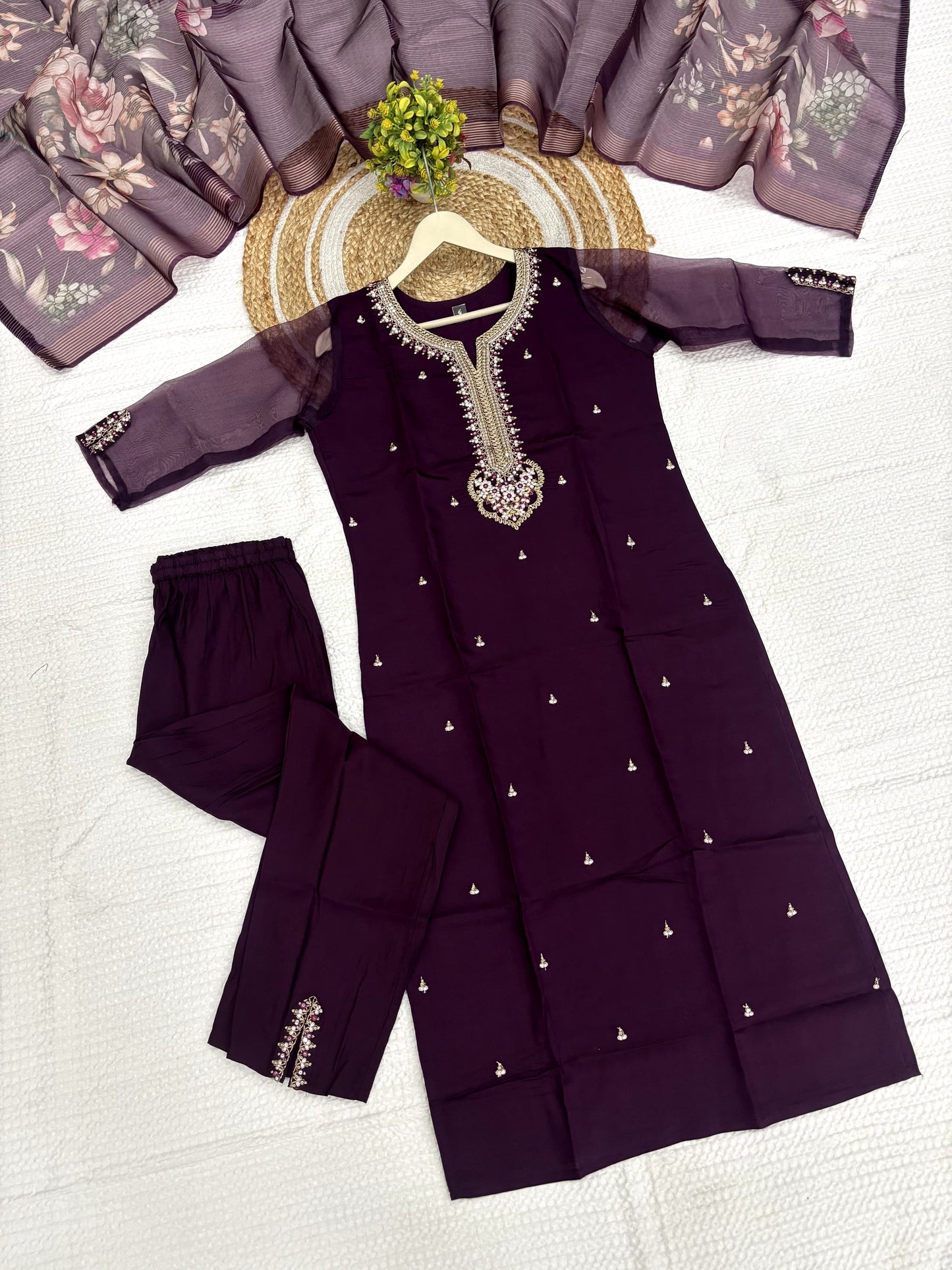 Matrut | Nandana Wine Straight Suit