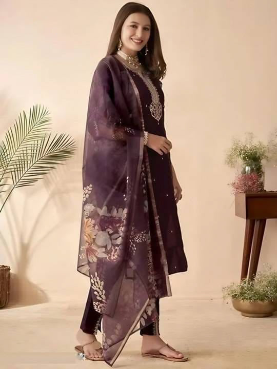 Matrut | Nandana Wine Straight Suit