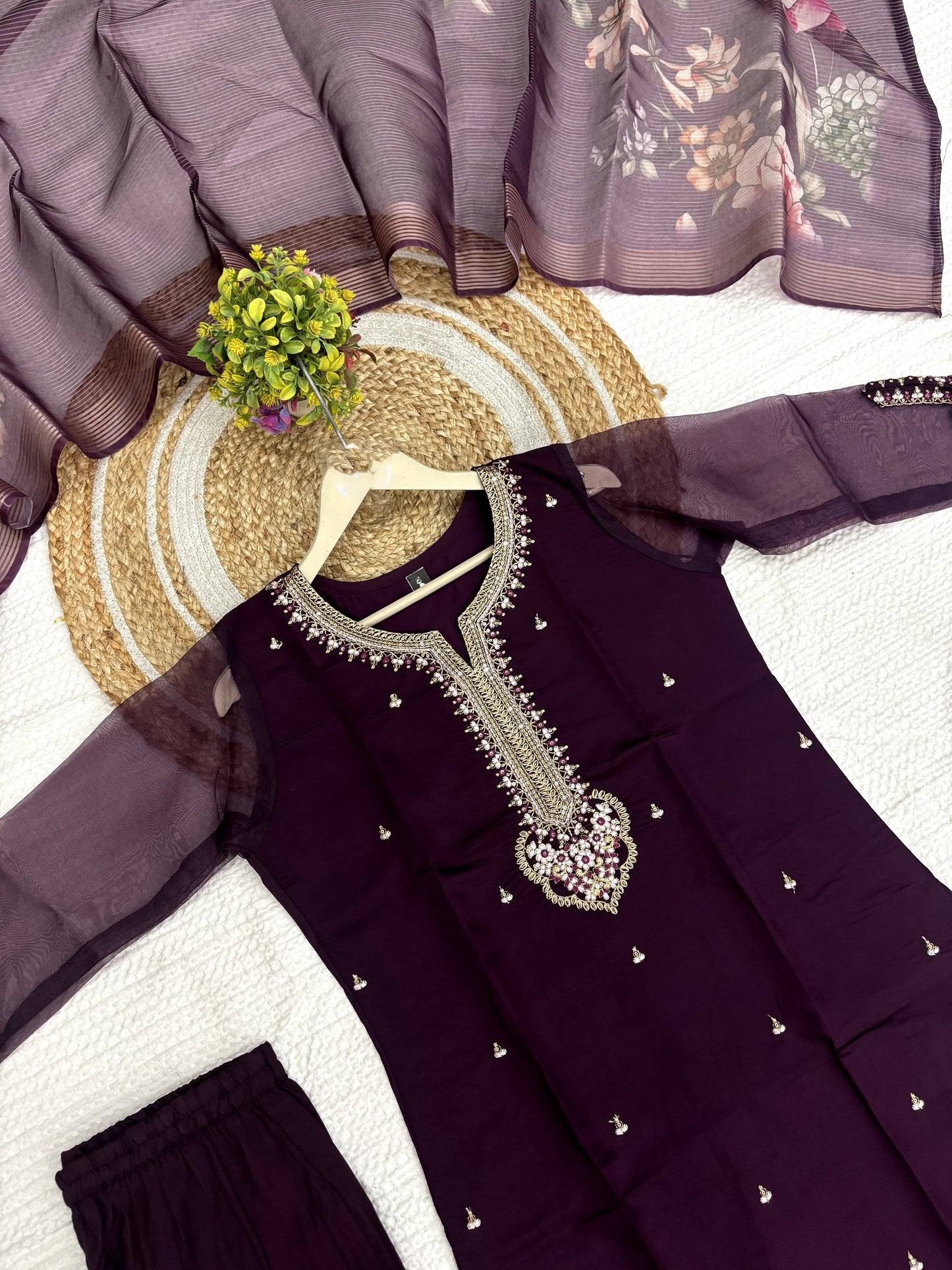 Matrut | Nandana Wine Straight Suit