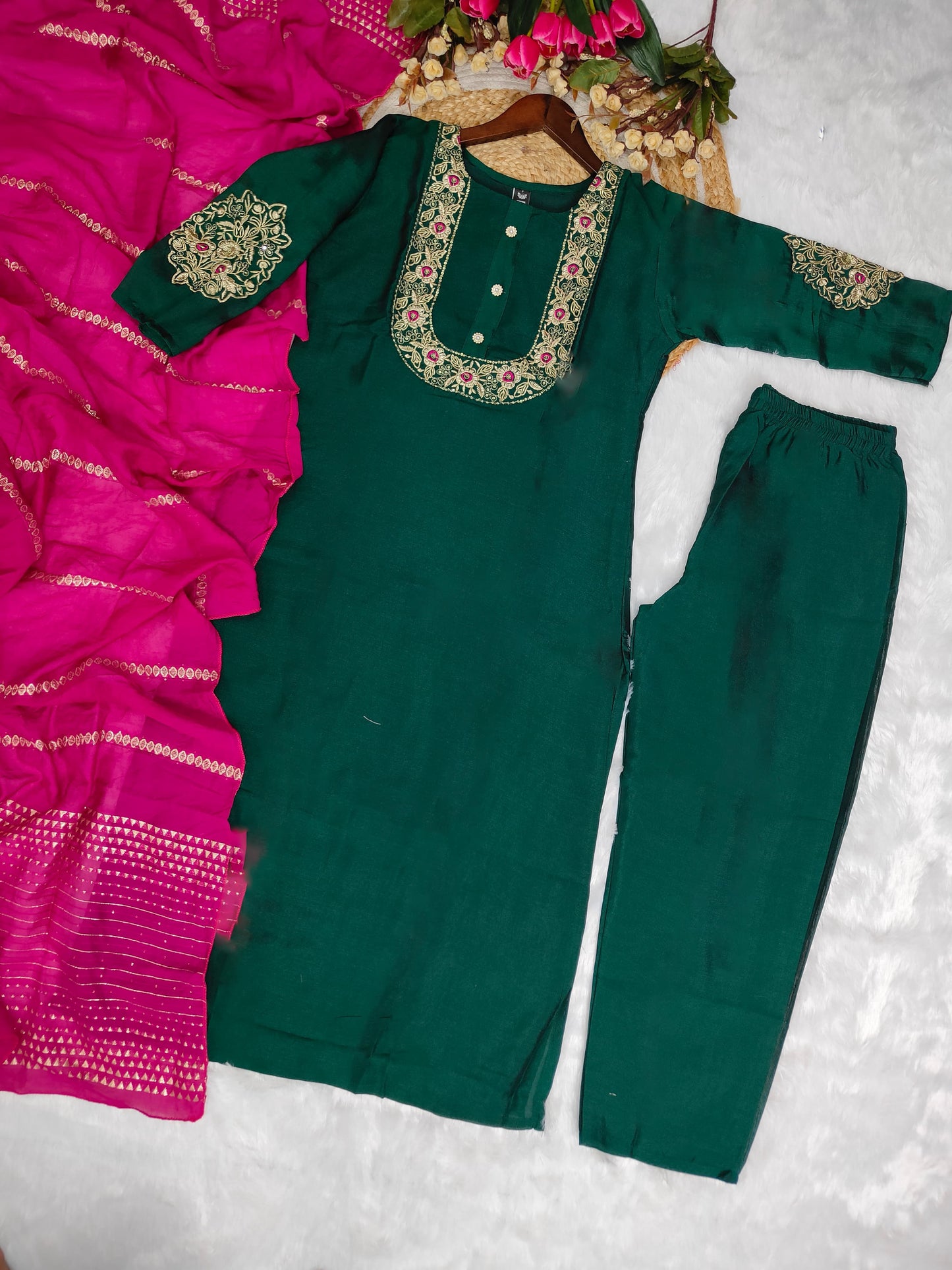 Matrut | Sugandh Green Straight Suit
