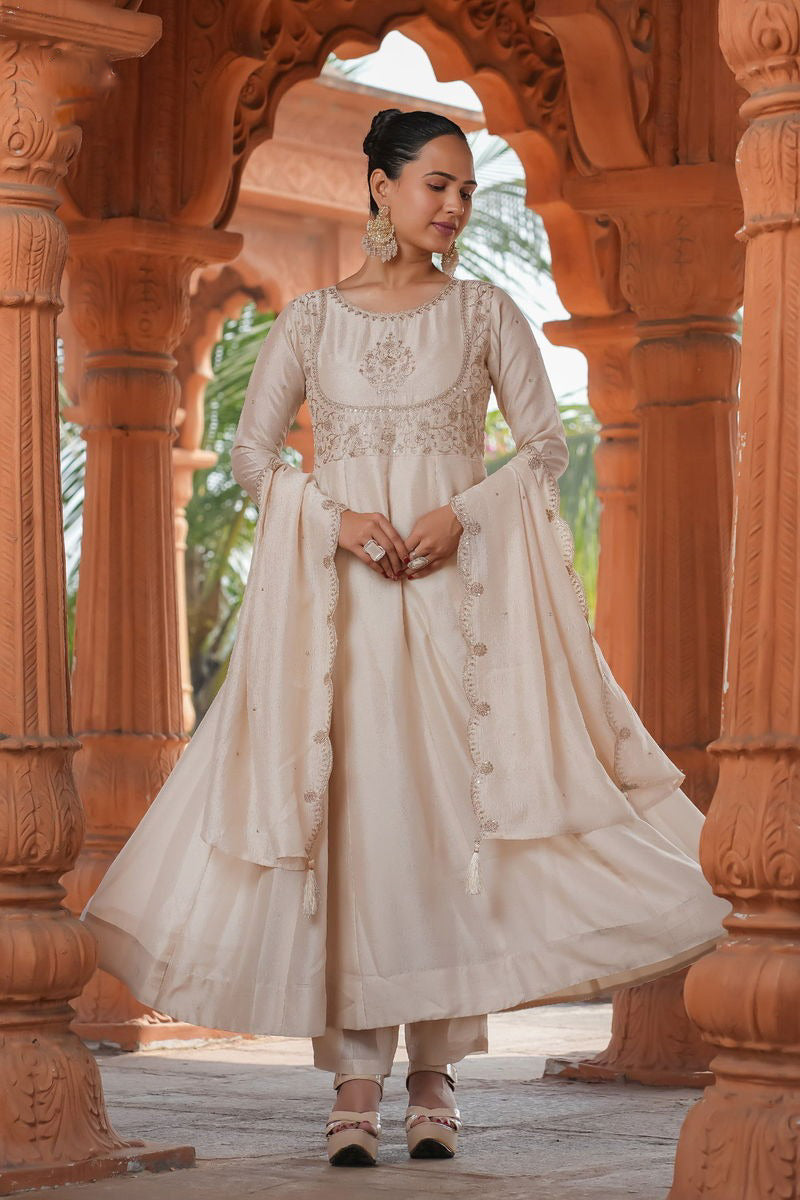 Matrut | Phoolkari Ivory Anarkali Suit