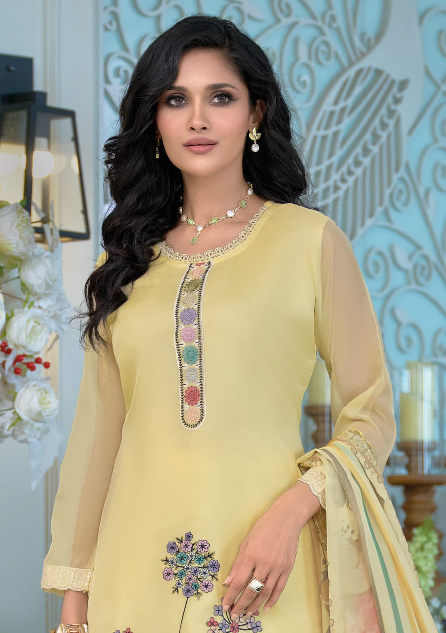 Matrut | Larisa Yellow Straight Suit