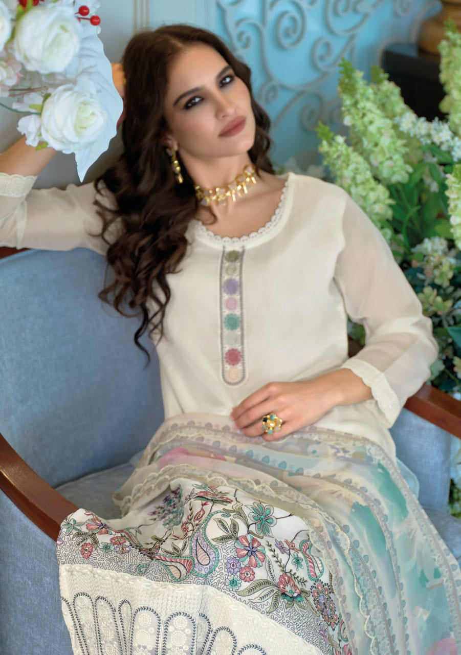 Matrut | Larisa White Straight Suit