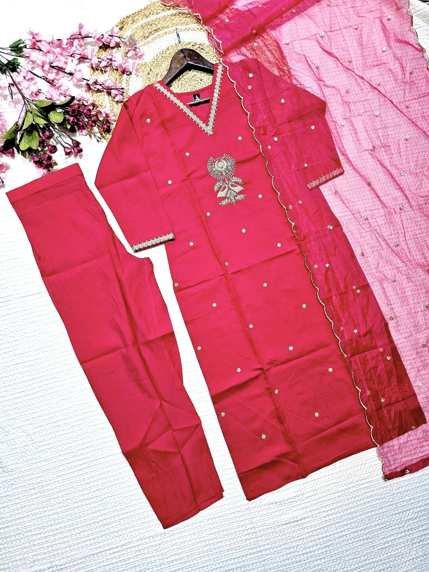 Matrut | Lotari Rani Pink Straight Suit