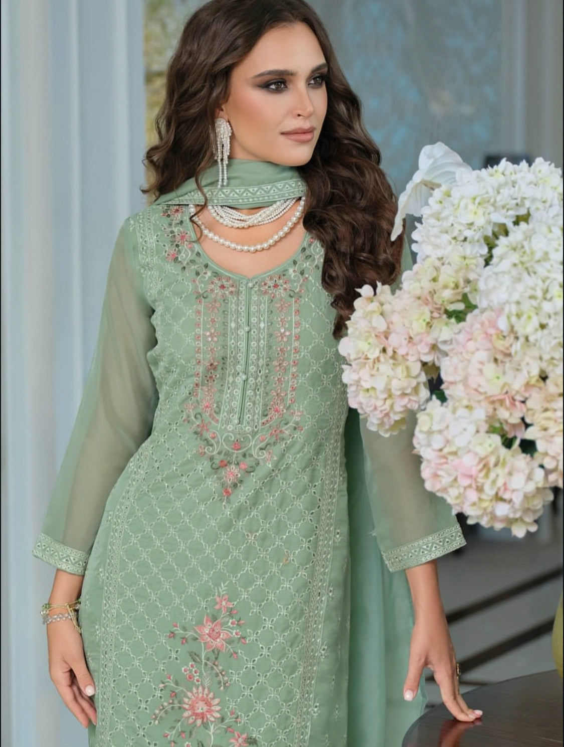Matrut | Raabta Sea Green Straight Suit