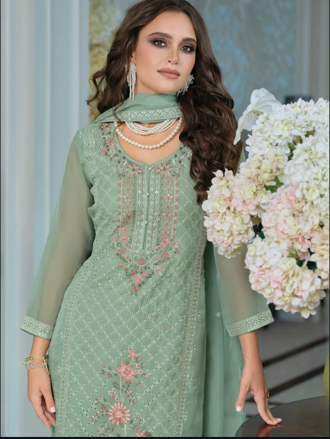 Matrut | Raabta Sea Green Straight Suit