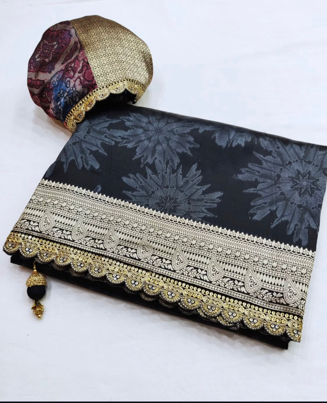 Matrut | Kalaya Black Banarsi Saree