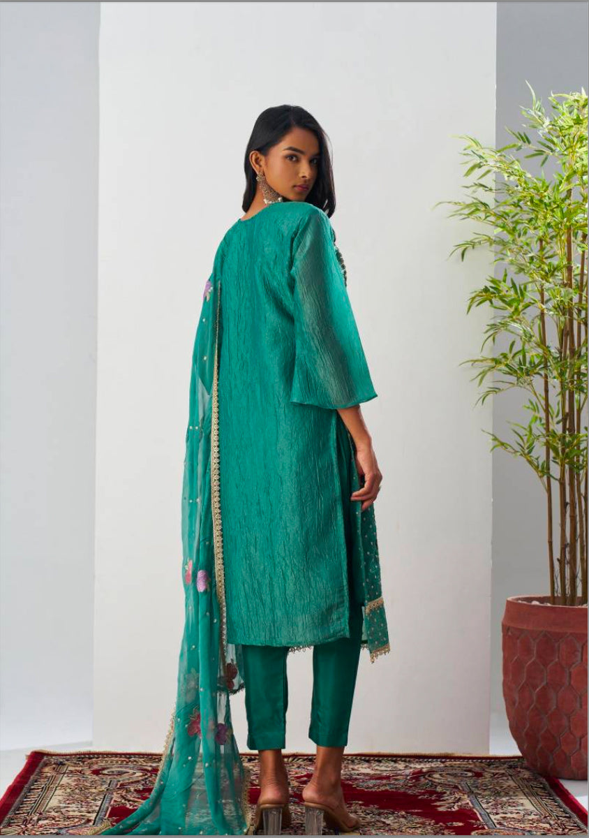 Matrut | Ehsaas Firozi Straight Suit