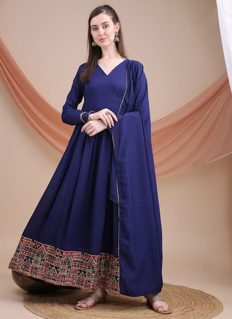 Matrut | Prnali Navy Blue Anarkali Gown