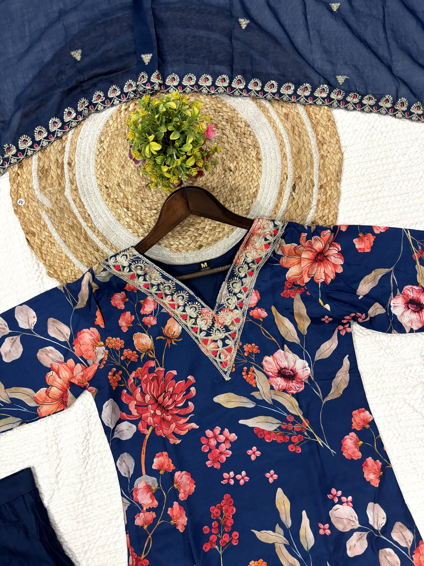 Matrut | Flora Bliss Navy Straight Suit