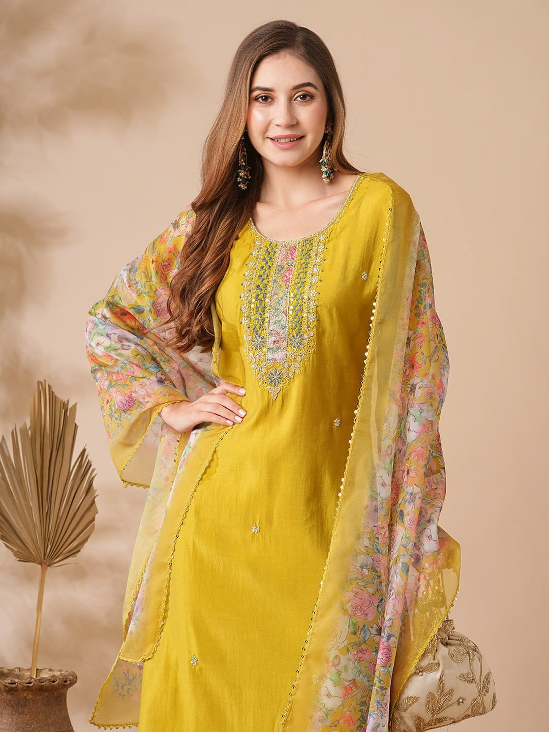 Matrut | Padmika Yellow Straight Suit