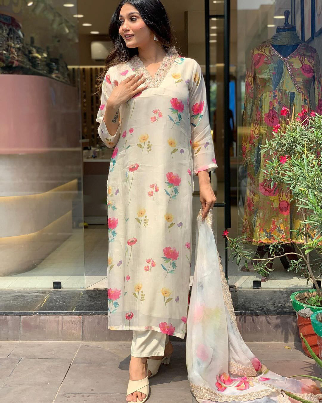 Matrut | Floral Joy White Straight Suit
