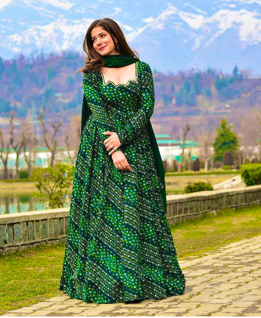 Matrut | Shayara Dark Green Gown